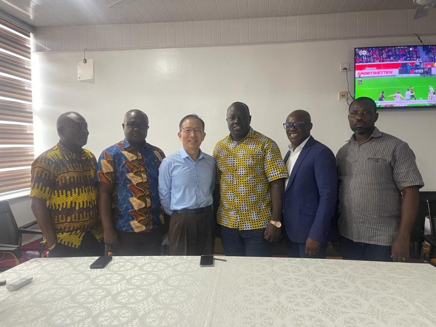 Prof. Peng ZHANG CEO of Golden Dream Ltd and Mr. Dickson Tweneboa - Koduah  Managing Practitioner of 1st Chamber Law Consult, Accra, Ghana, and a lead consultant, Be Global Company Limited, a business advisory company in Accra, Ghana. Visited TAGG Headquarters 
